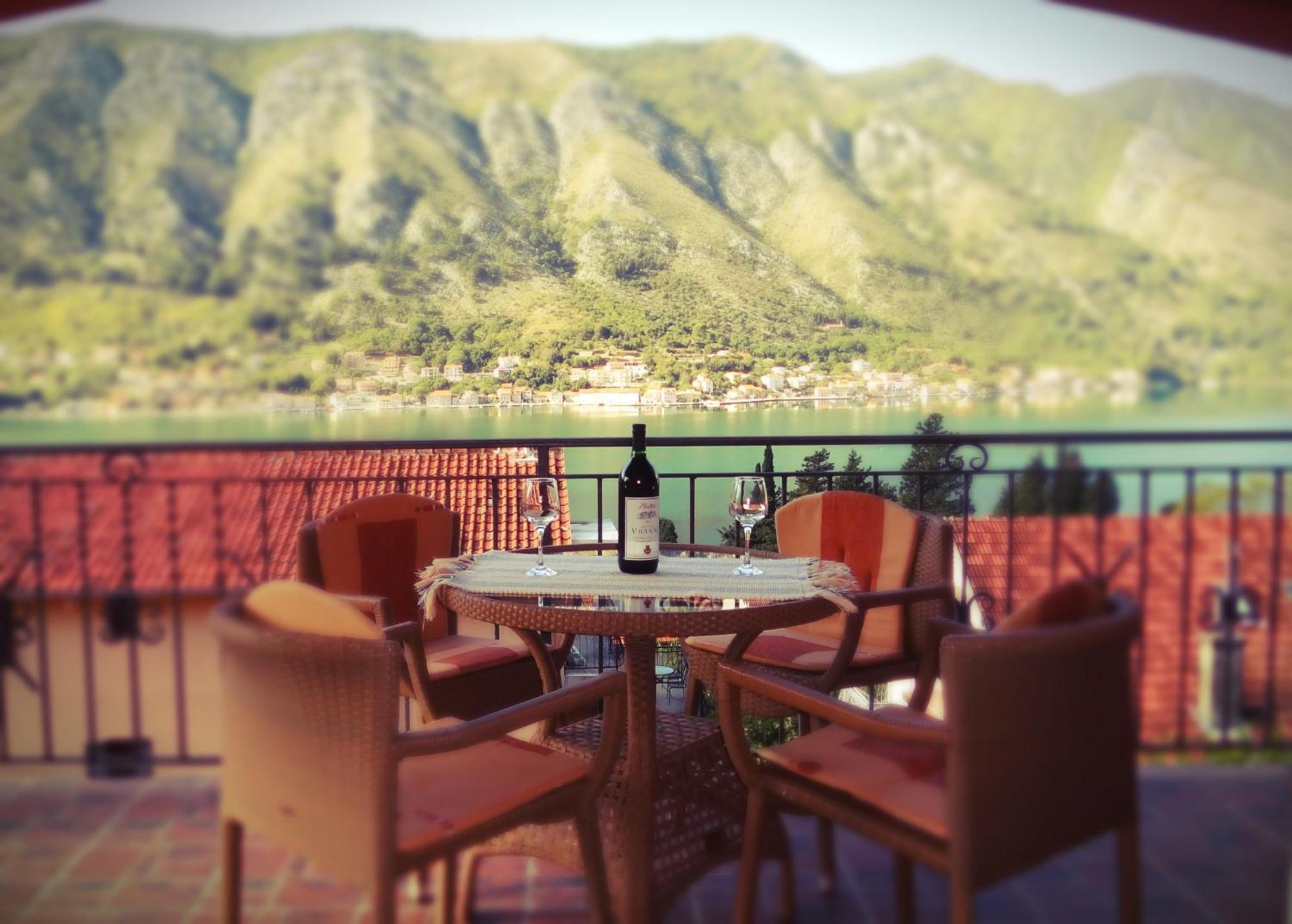 Apartments Lazarevic Kotor Extérieur photo